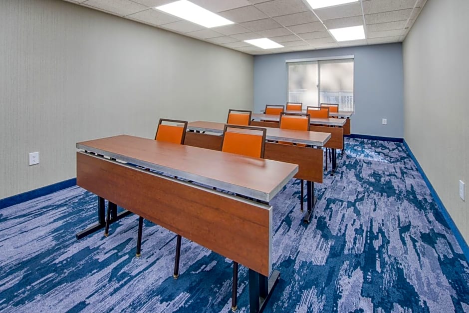 Fairfield Inn & Suites Raleigh Crabtree Valley