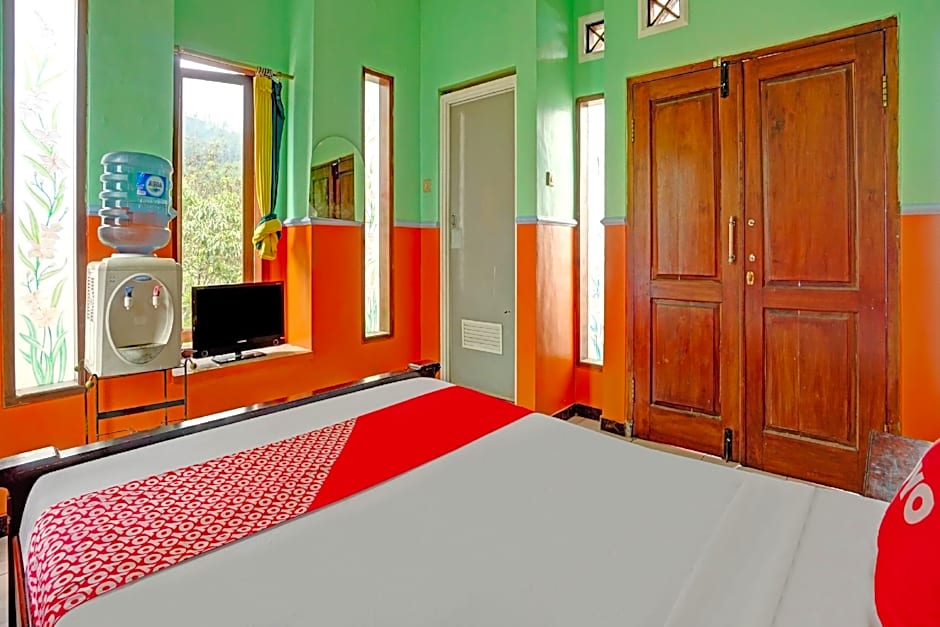 OYO Life 90321 Ken Ken Villa