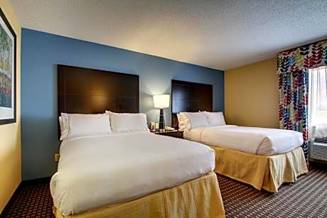 Standard Double Room with Two Double Beds
