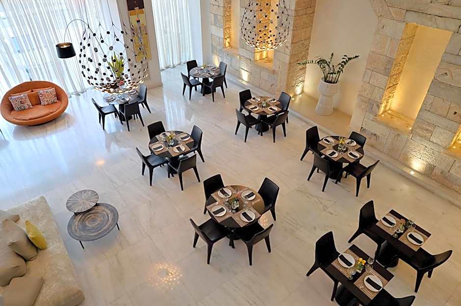 Athenaeum Grand Hotel