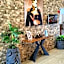 Bohemian Gardens Hotel