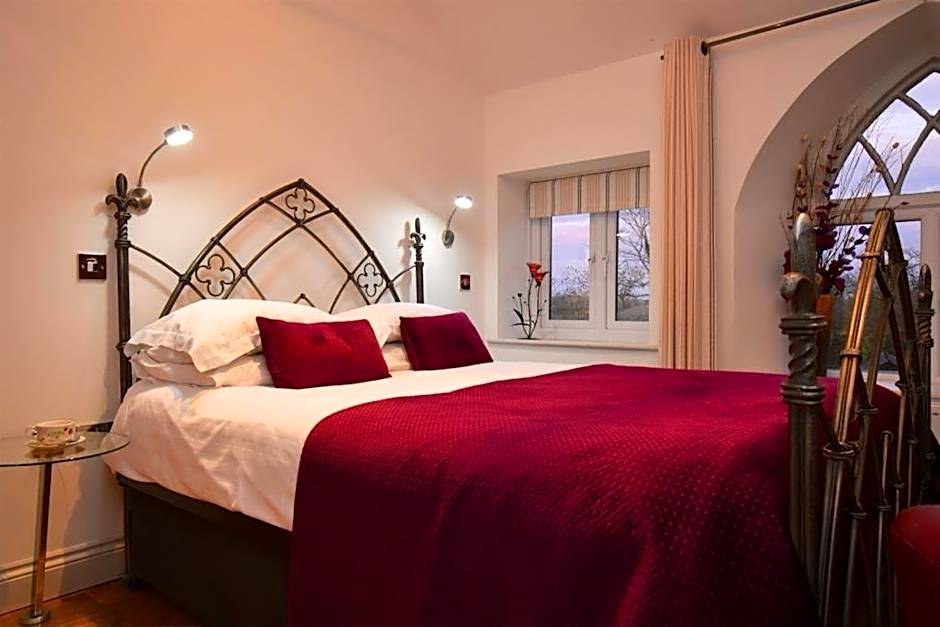 Tudor Lodge Bed & Breakfast