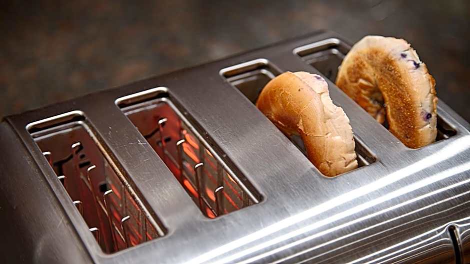 Days Inn & Suites by Wyndham Johnson City