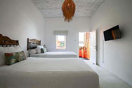 Twin Room with Balcony