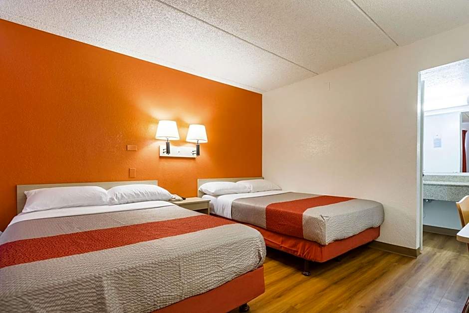Motel 6-Tempe, AZ - Phoenix - Priest Dr