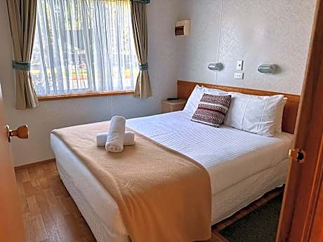 Deluxe Lagoon Cabin 4 Berth