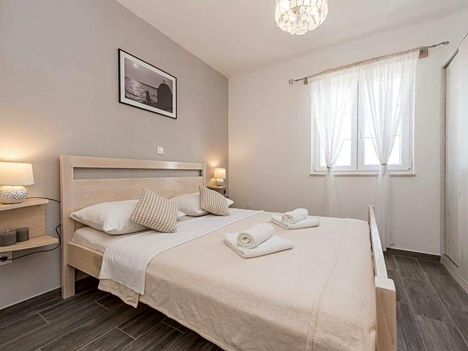 Villa Kirsten with heated pool, jacuzzi and sauna - by TA Leut Agency