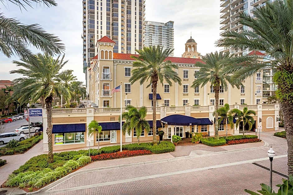 Hampton Inn By Hilton & Suites St. Petersburg/Downtown