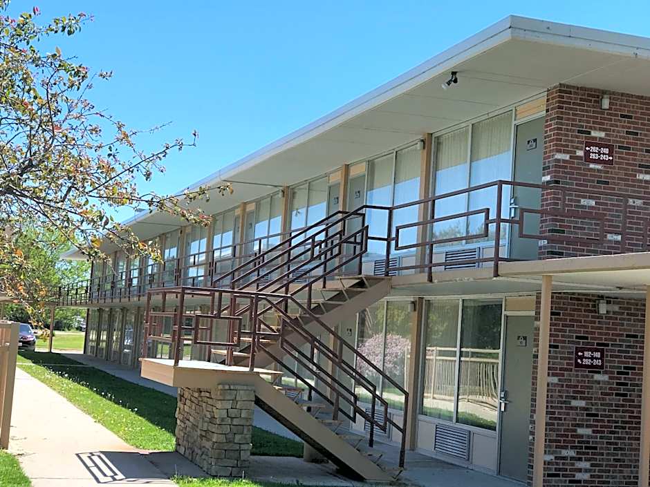 Norfolk Country Inn and Suites