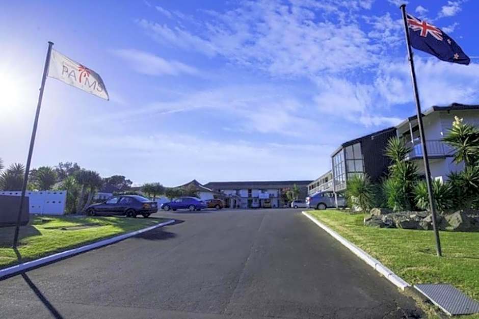 Ellerslie Palms Motel