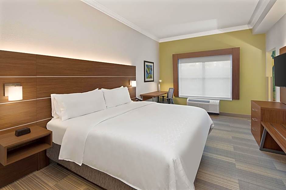 Photo 1 of 3 of 1 King Bed Suite