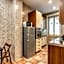 Sapphire Apartment