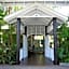 Port Douglas Retreat
