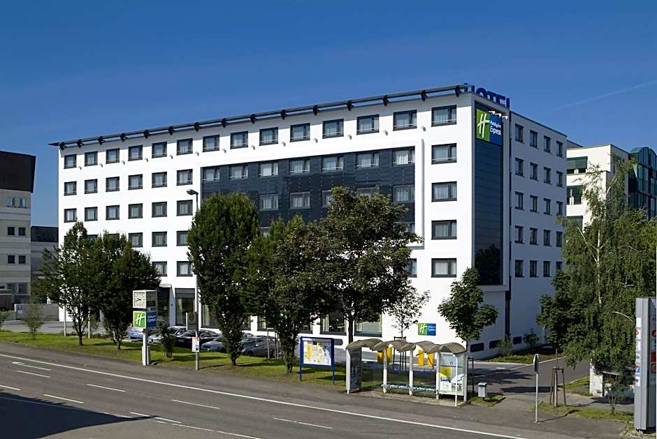 Holiday Inn Express Stuttgart Airport, an IHG Hotel