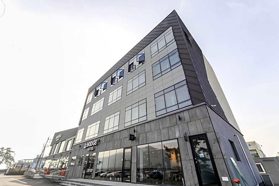 Tongyeong Bridge Hotel