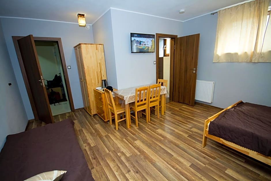 Pokoje goscinne "U Adaska"