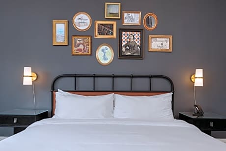 Queen Room - Disability Access