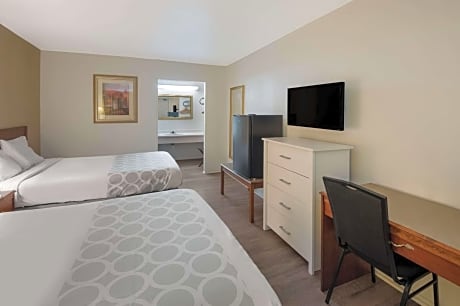 Double Room with Two Double Beds - Non-Smoking