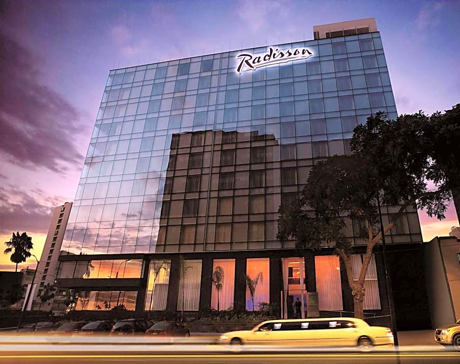 Radisson Hotel Decapolis Miraflores