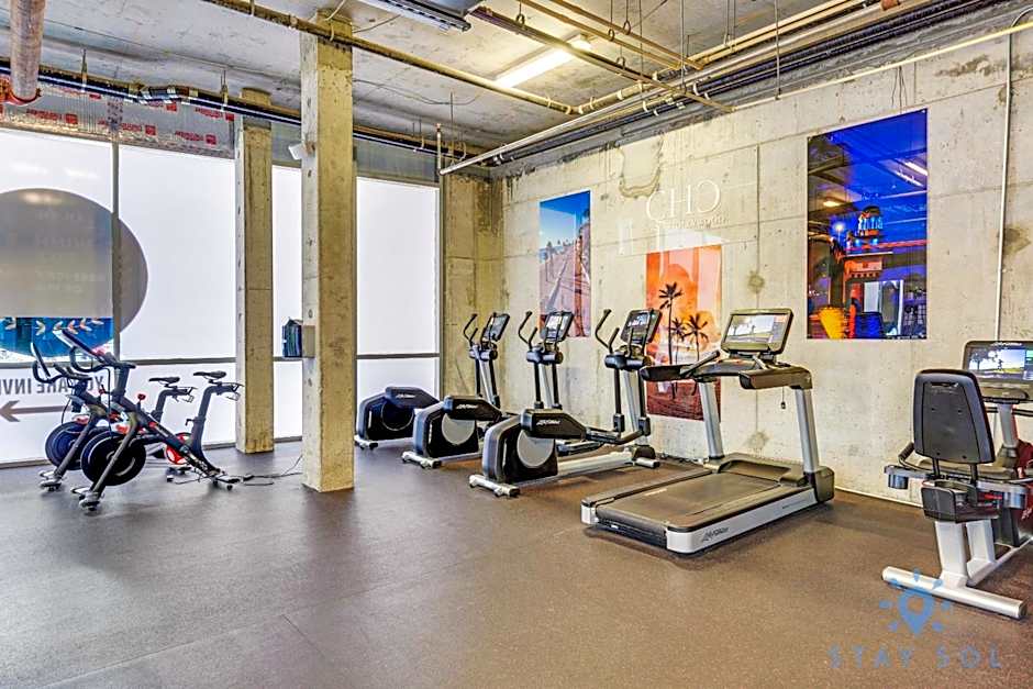 New Studio - Hollywood Beach Bliss for 2