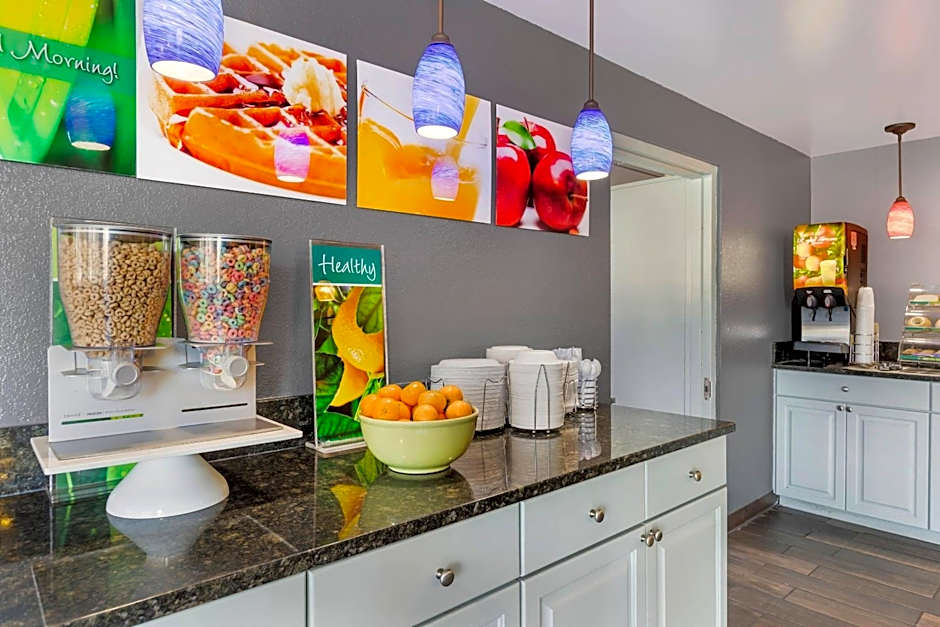 Quality Inn & Suites Easley - Greenville