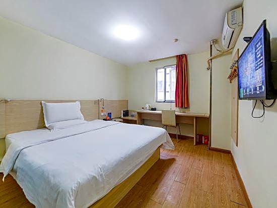 7 Days Inn Xi'an Anyuanmen Metro Station Beishaomen