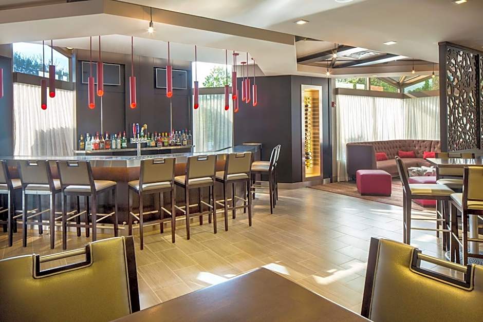 DoubleTree By Hilton Hotel Largo/Washington DC
