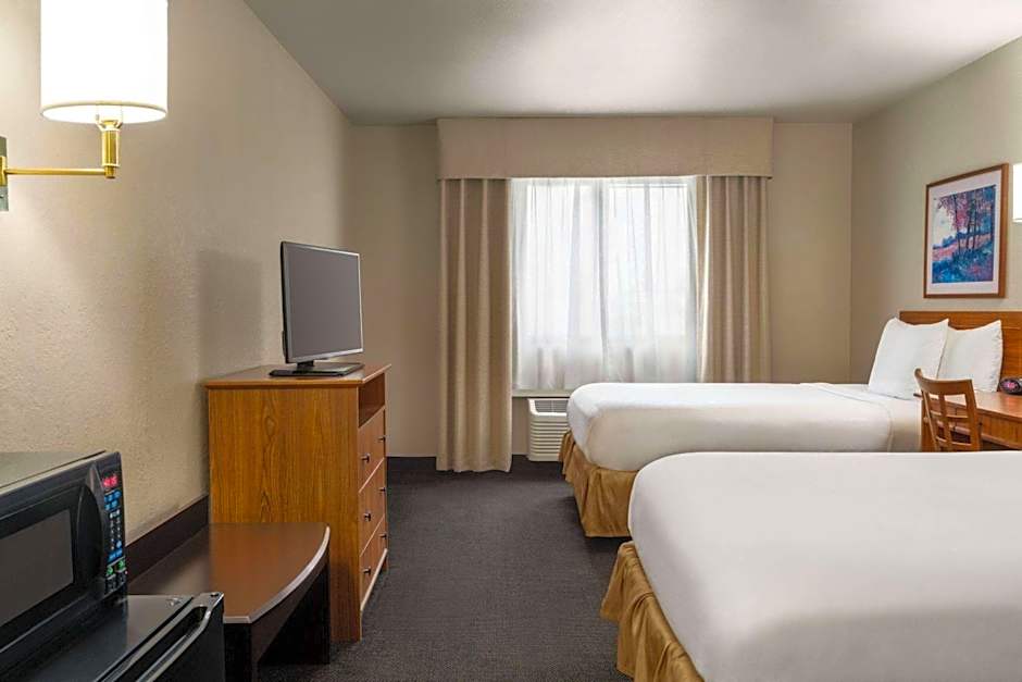 Travelodge by Wyndham Dexter