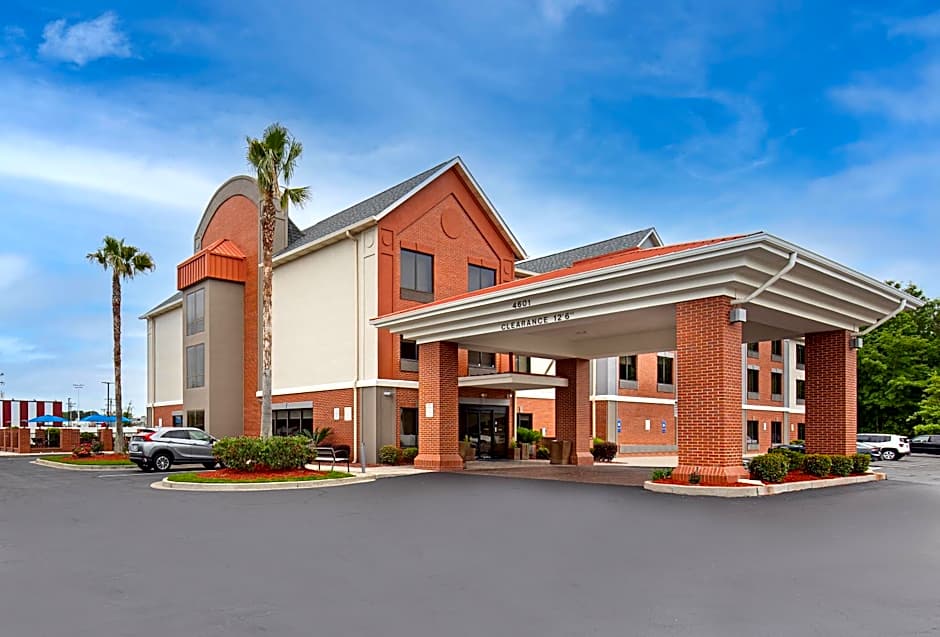 Holiday Inn Express Savannah South I-95 - Richmond Hill By IHG