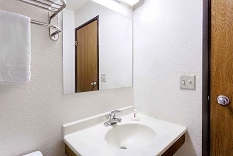 Double Room with Two Double Beds - Smoking