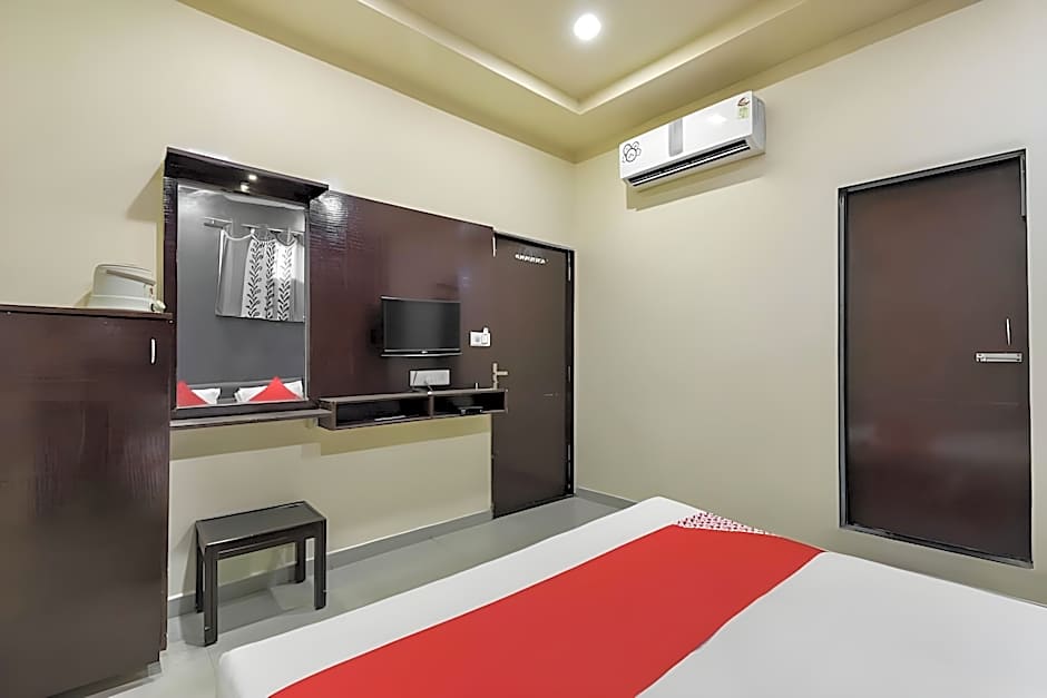 Hotel O Kanchan Palace