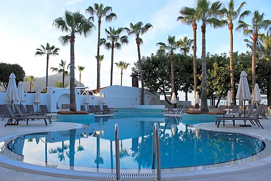 Photo 1 of 50 of Savk Hotel