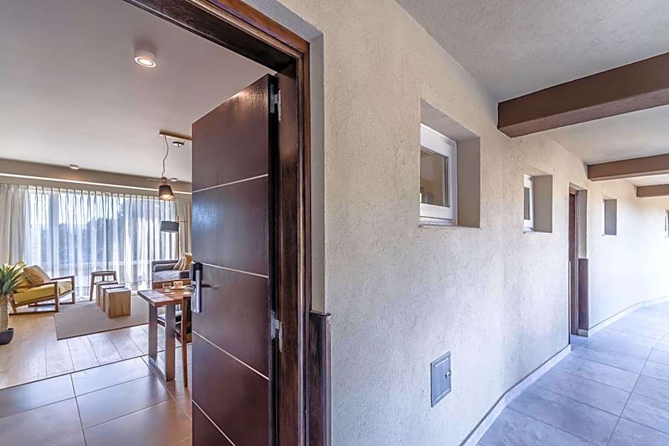 Aguila Mora Suites & Spa