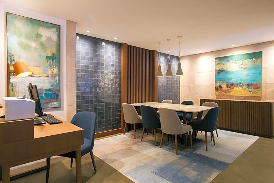 Four Points by Sheraton Sesimbra