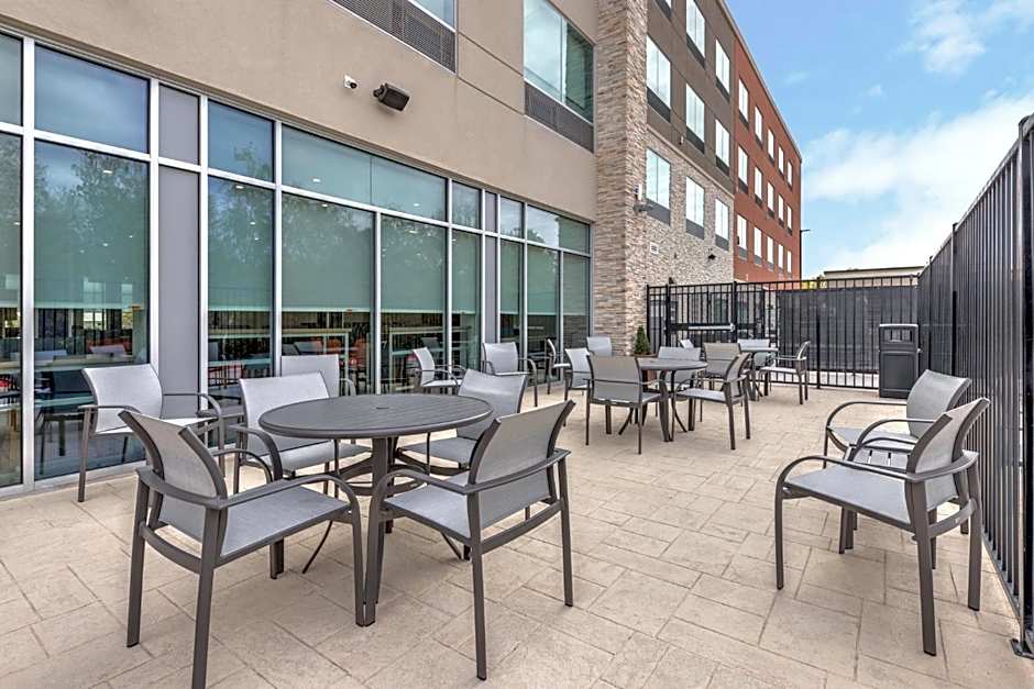 Holiday Inn Express & Suites Austin Airport East By IHG
