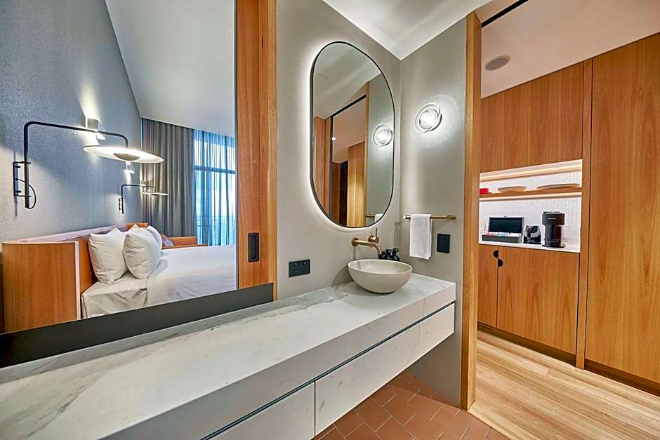 Wonil Hotel Perth, Handwritten Collection