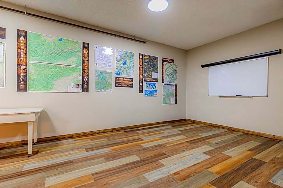 Pintler's Portal Hostel
