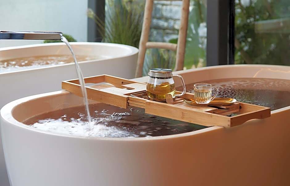 Westport Plaza Hotel, Spa & Leisure