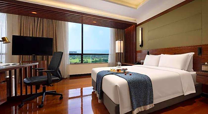 Baohua Harbour View Hotel