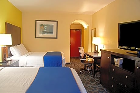 Queen Room with Two Queen Beds - Non-Smoking