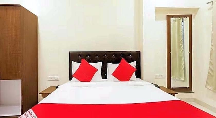 Shree Devina Palace By OYO – Indore, OH