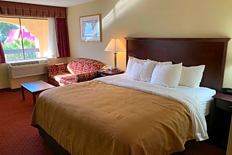 2 Queen Beds, One-Bedroom, Suite, Non-Smoking