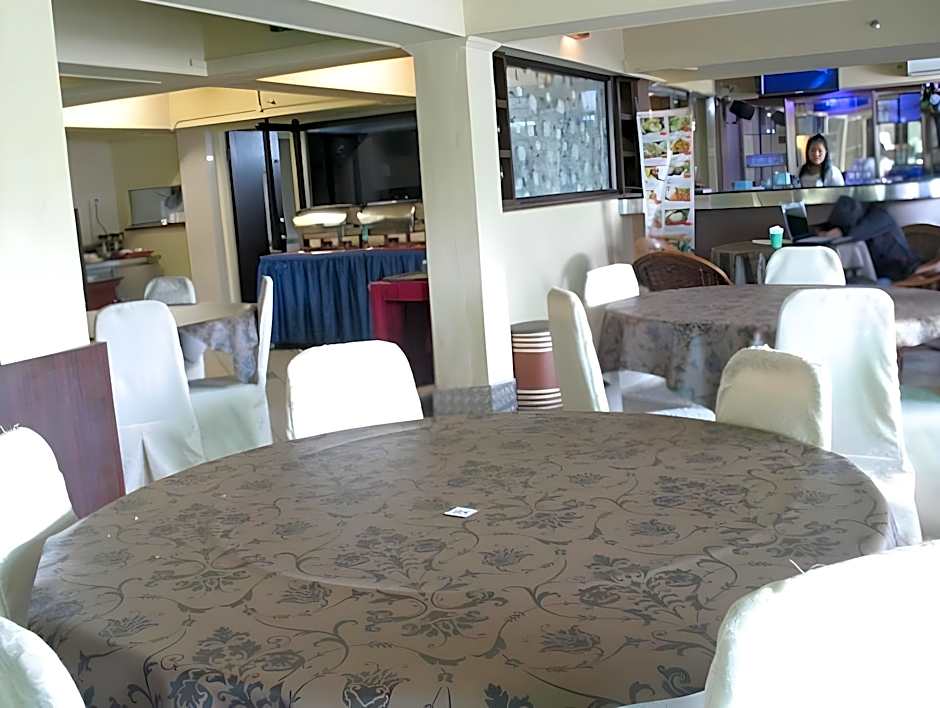 Pacific Orient Hotel