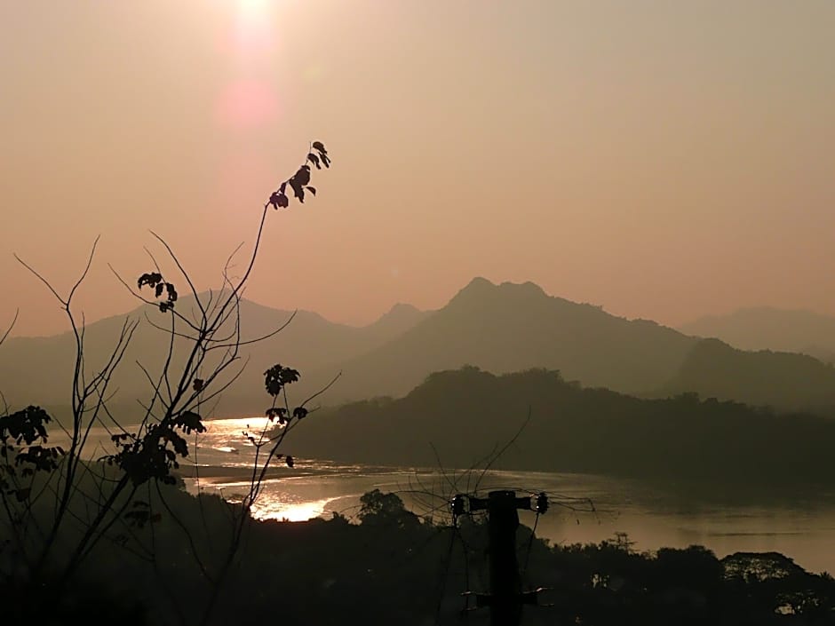 Saynamkhan River View