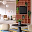 Hugo Apartment Hotel