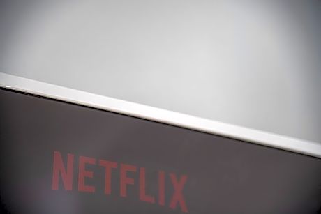 Deluxe Suite with Pool View