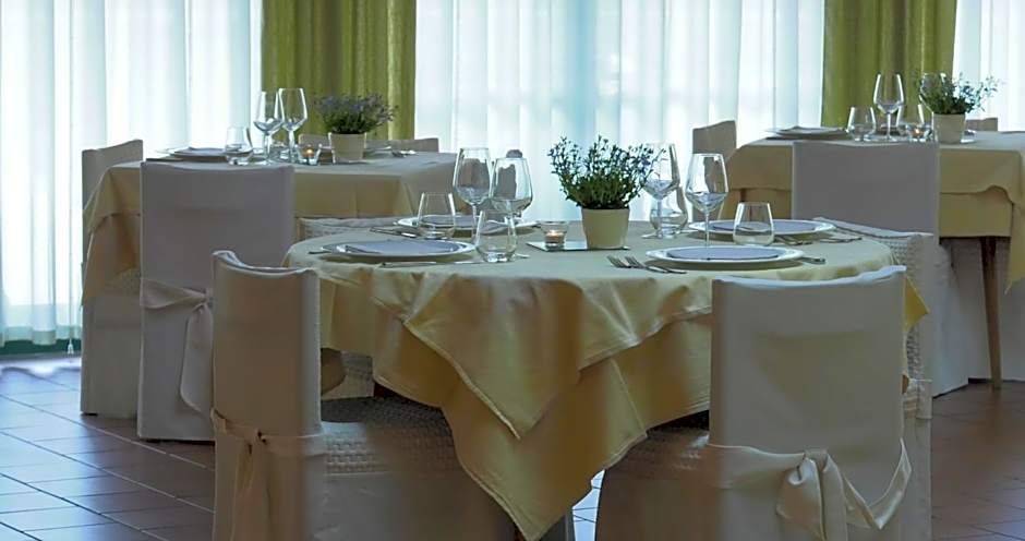 Hotel Centro Benessere Gardel