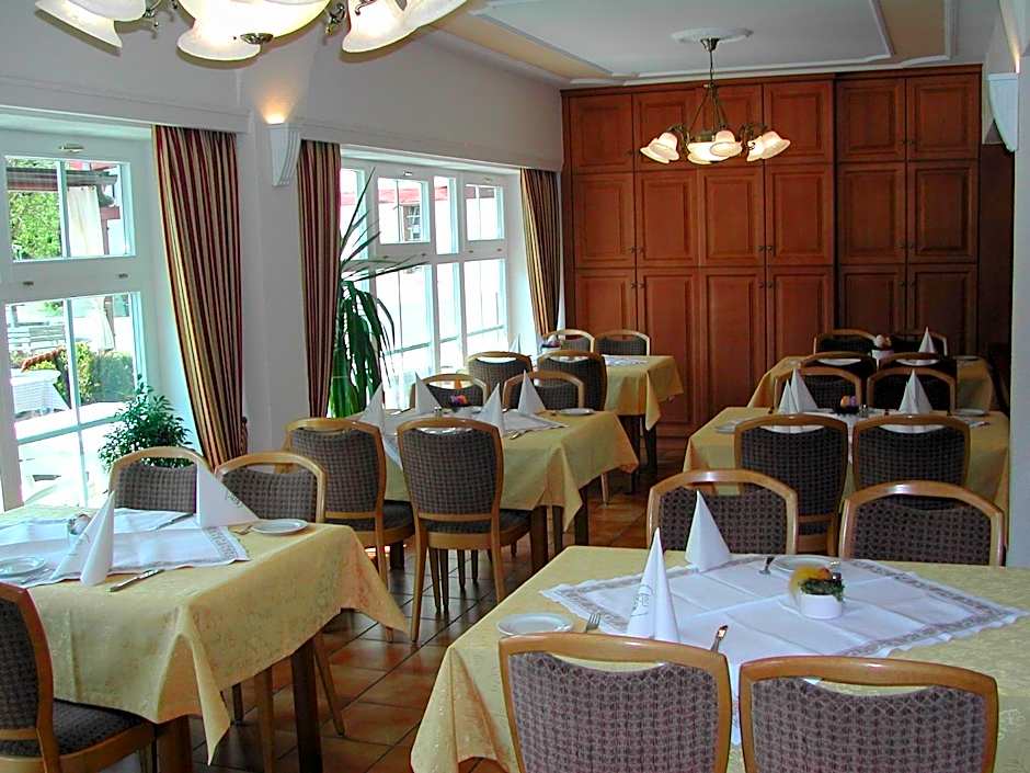 Gasthaus-Pension Zum Kreuz