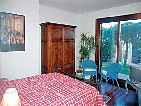 Double Room with Private External Bathroom