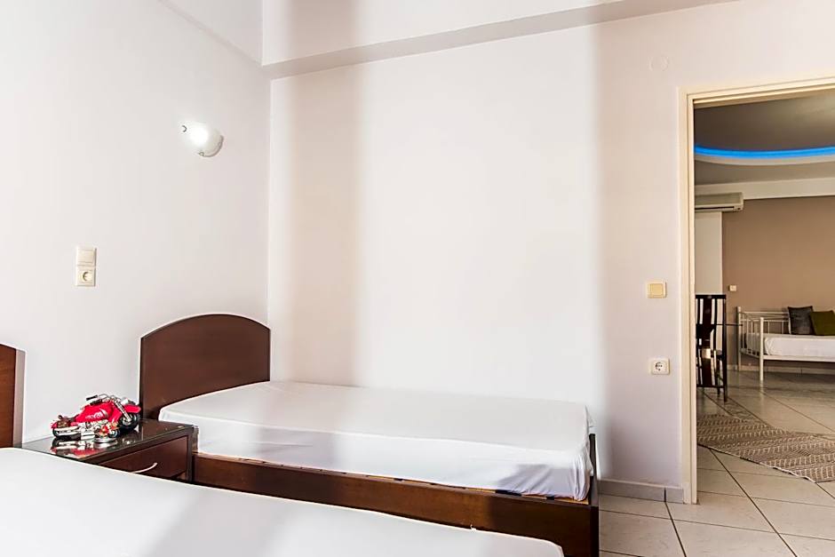 Yiannis Manos Hotel Resort